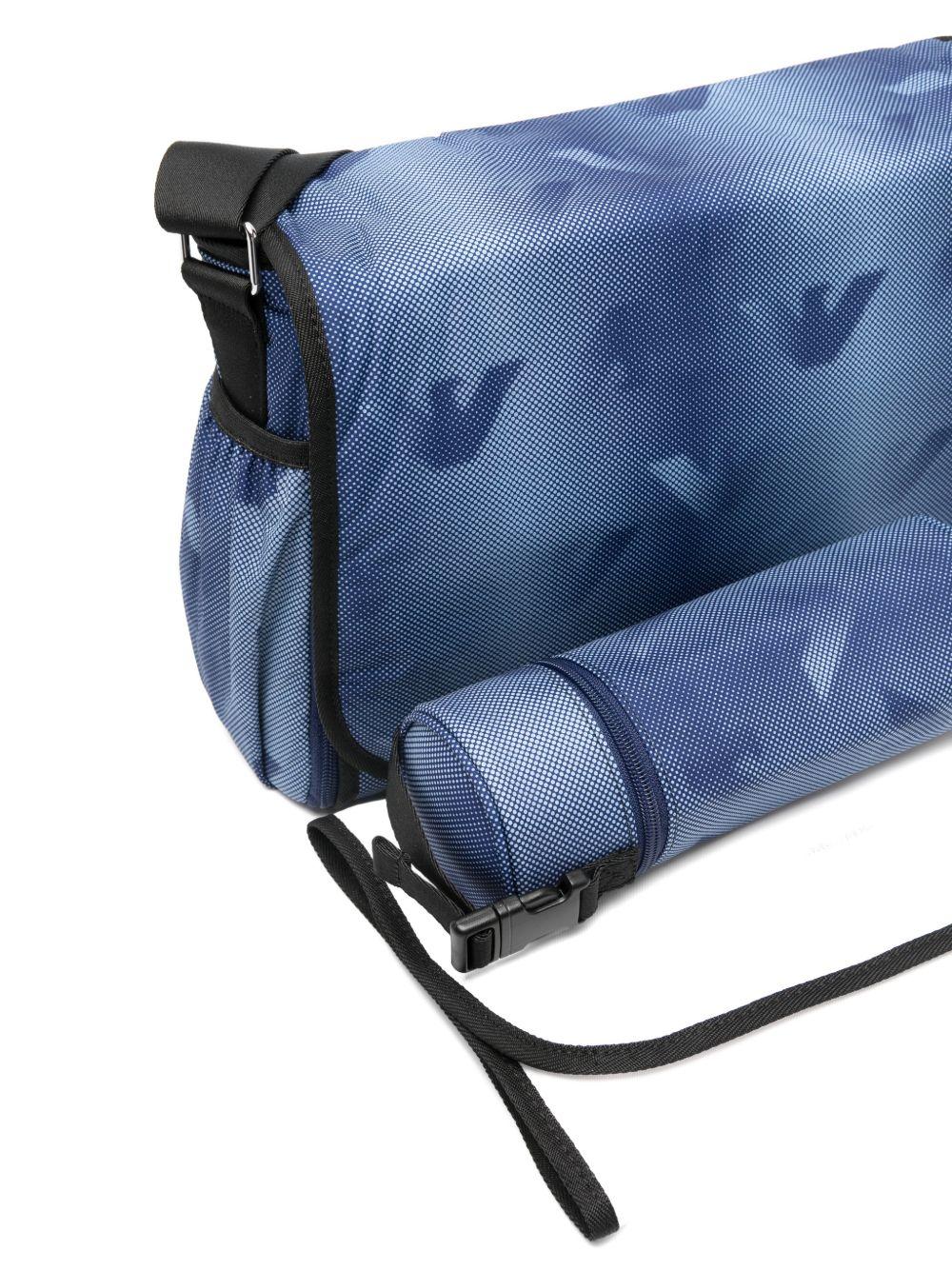 Borsa mamma per neonato Emporio Armani Kids blu con stampa Aquila all - over - Rubino Kids