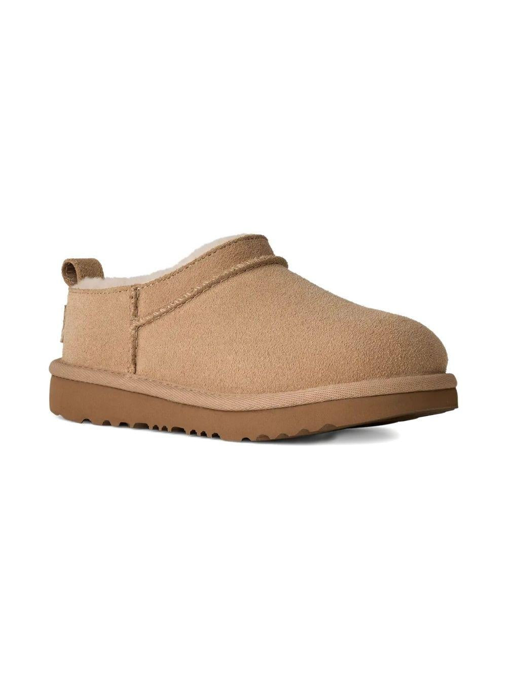 Ciabatte Classic Micro per bambina UGG Kids beige con design slip - on - Rubino Kids