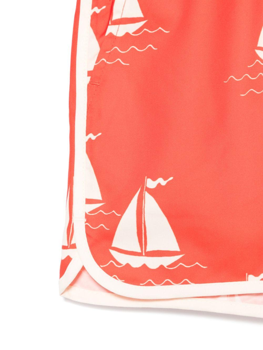 Costume da bagno per bambino Mini Rodini Sailing Boats rosso con stampa grafica - Rubino Kids