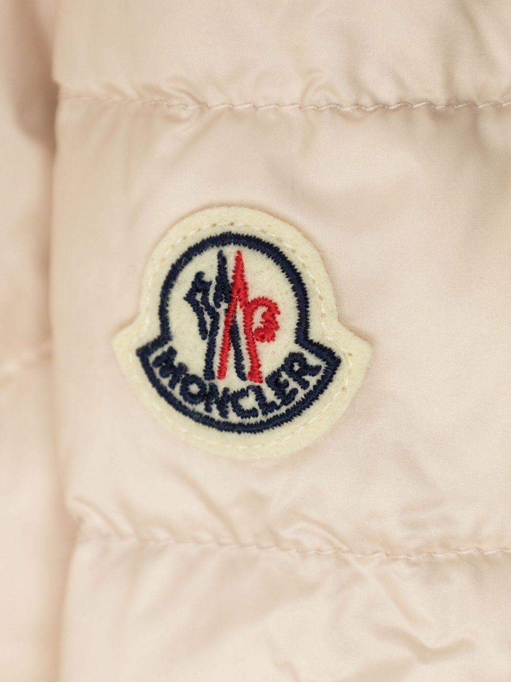 Giacca imbottita per neonata Moncler Enfant rosa con due tasche laterali oblique - Rubino Kids