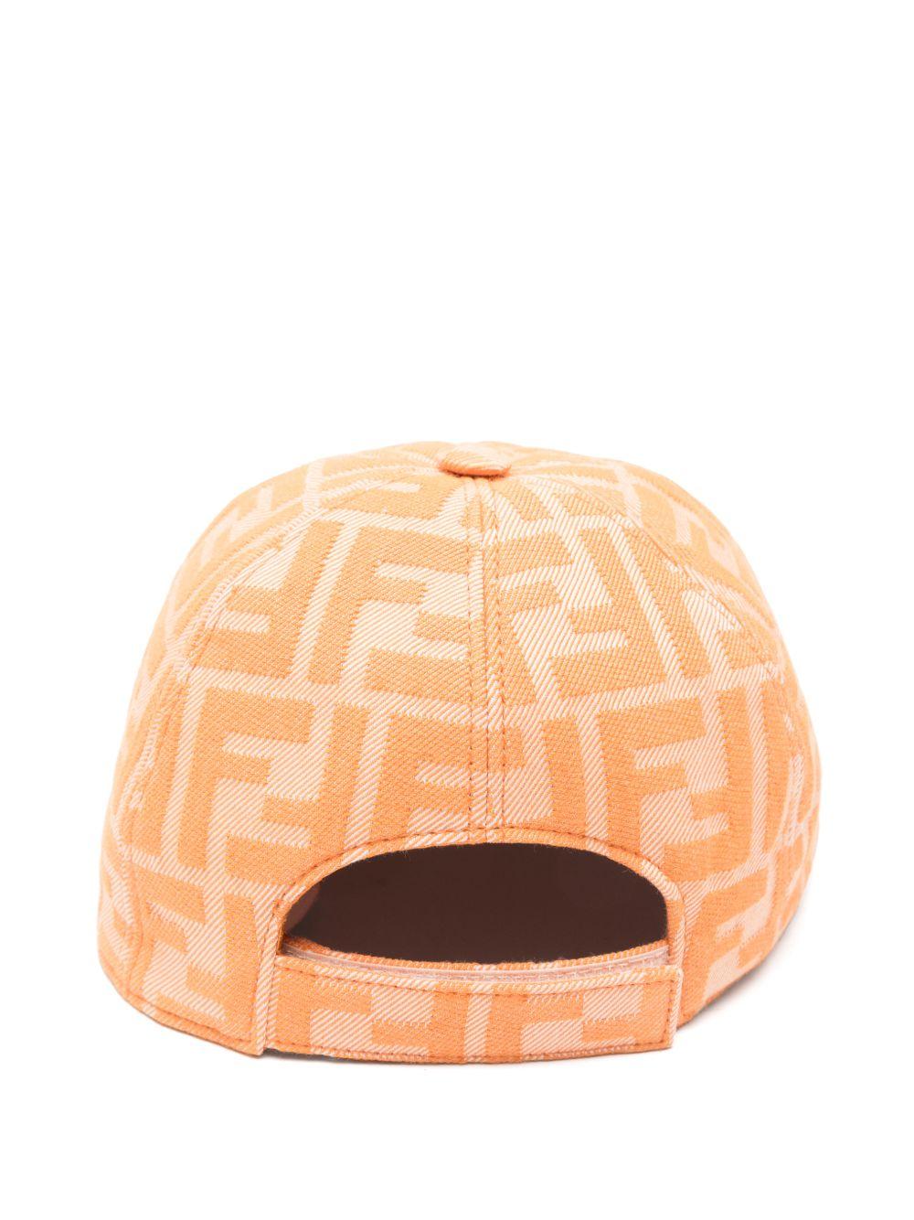 Cappello per bambino Fendi Kids arancione con logo all-over JFP082 AWF6 F1VHH FENDI KIDS