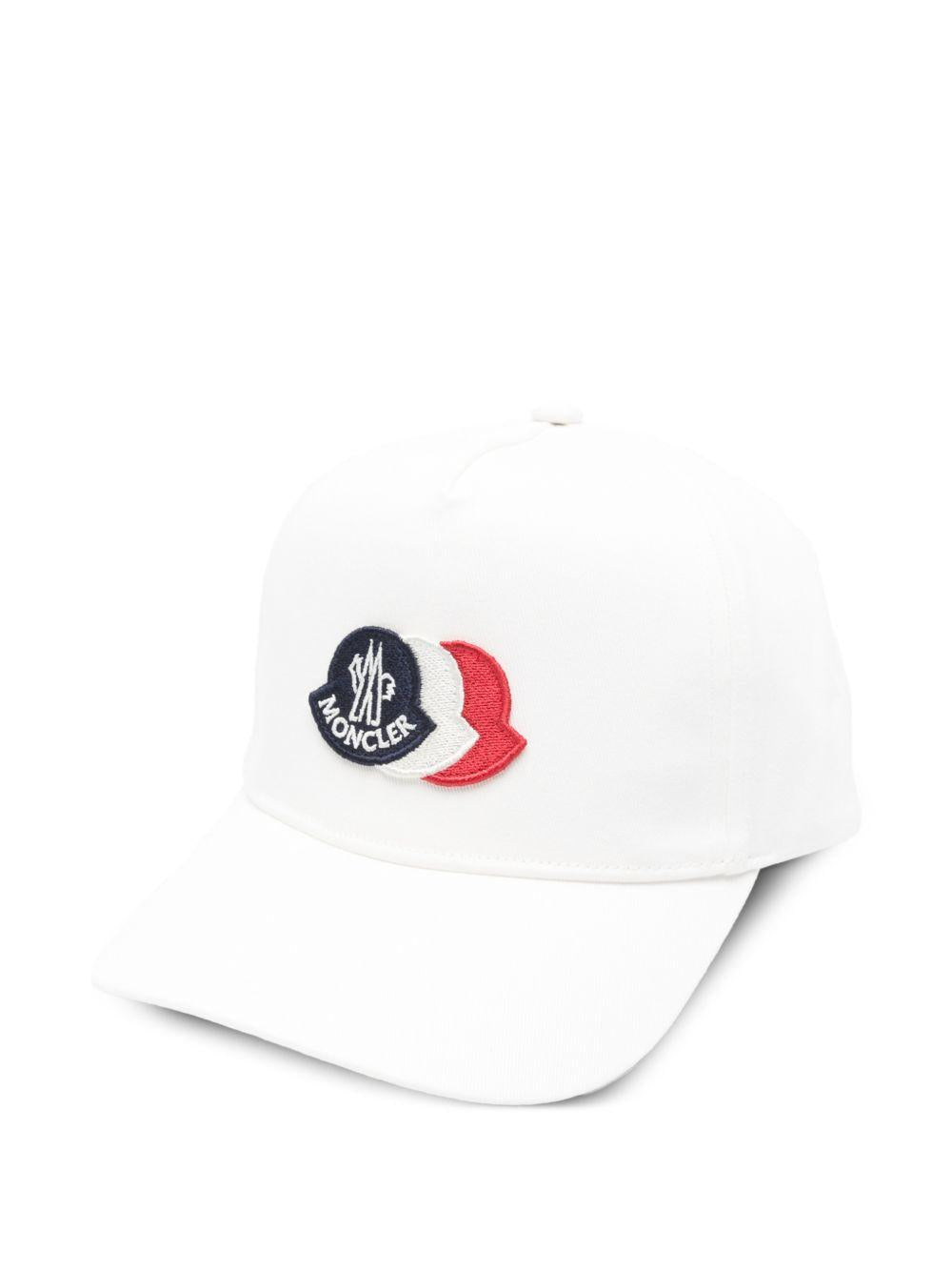 Cappello per bambino Moncler Enfant bianco con logo L19543B000010U082 037 MONCLER ENFANT