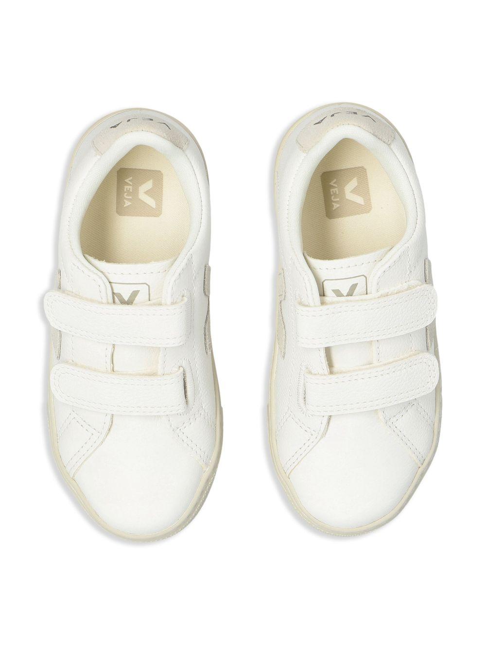 Sneakers per bambini Veja Kids bianche con applicazione con logo SV0520642 EXTRA WHITE NATURAL VEJA KIDS
