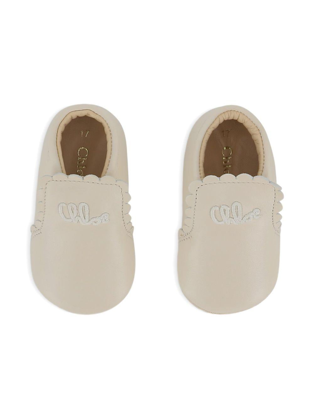 Scarpine primi passi per neonata Chloé Kids beige con ricamo con logo C20944 117 CHLOE' KIDS