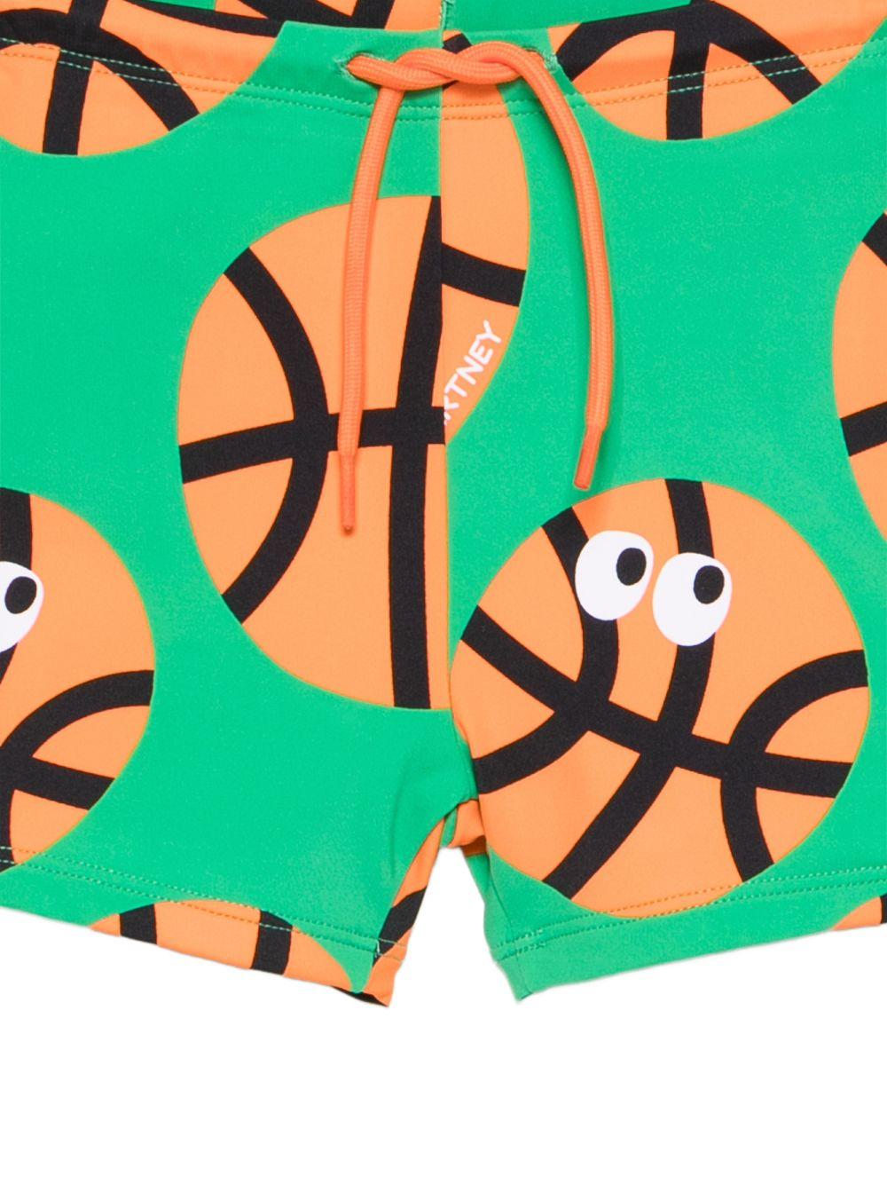 Costume per bambino Stella McCartney Kids verde con stampa palle da basket TYCP79 Z3519 769MC STELLA McCARTNEY KIDS