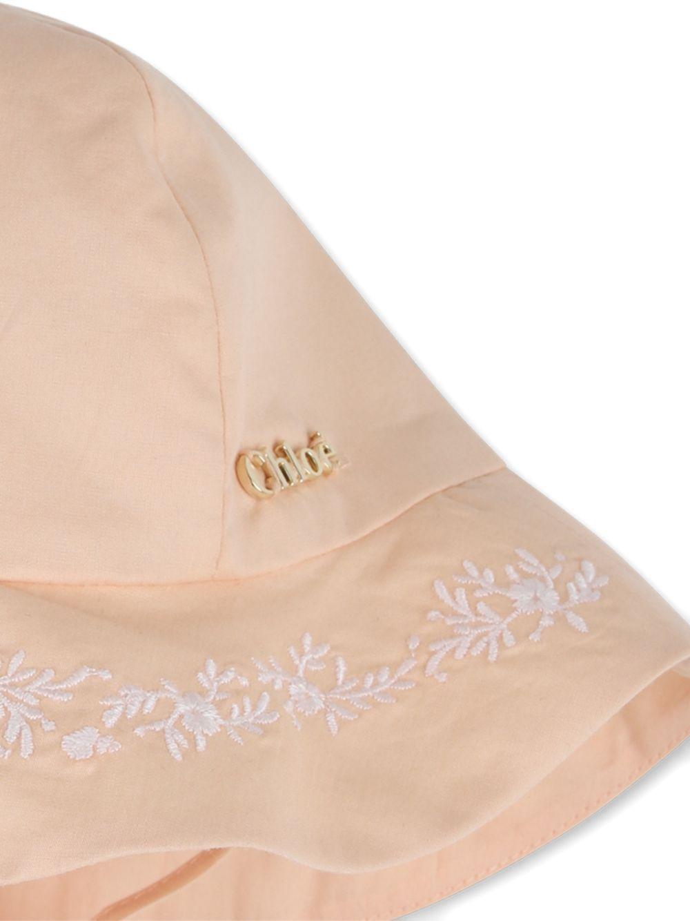 Set abito e cappellino per neonata Chloé Kids rosa con ricamo floreale C20920 43J CHLOE' KIDS