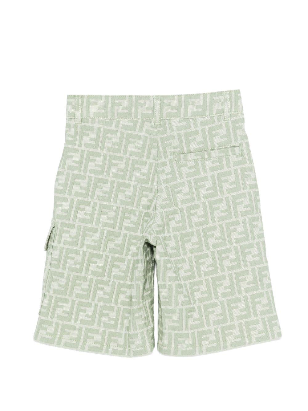 Cargo corti per bambino Fendi Kids verde con logo all-over JMF576 AVW1 F1DS6 FENDI KIDS