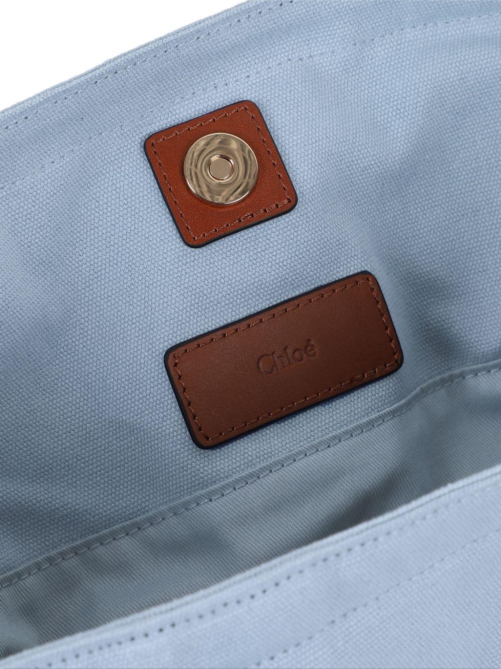 Borsa tote per bambina Chloé Kids azzurra con logo ricamato sul davanti C20872 821 CHLOE' KIDS