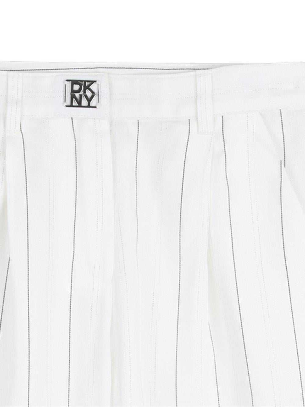 Pantaloni per bambina DKNY Kids bianchi con design gessato - Rubino Kids