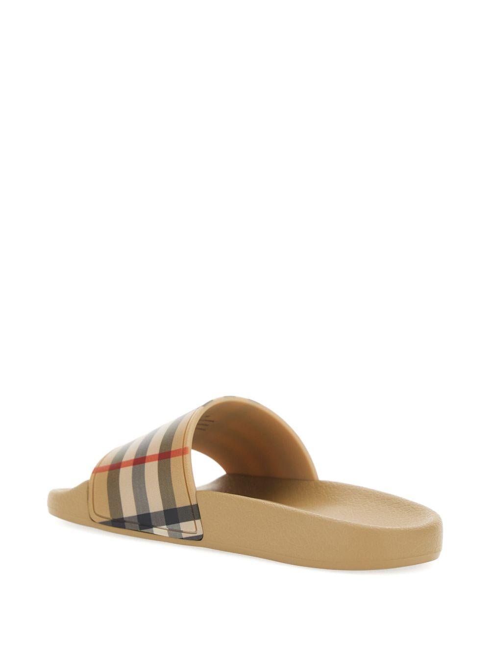 Sandali per bambino Burberry Kids beige con motivo a quadri - Rubino Kids