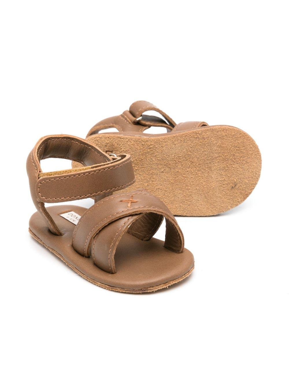 Sandali per neonato Donsje Tobi marrone con chiusura frontale a strappo - Rubino Kids