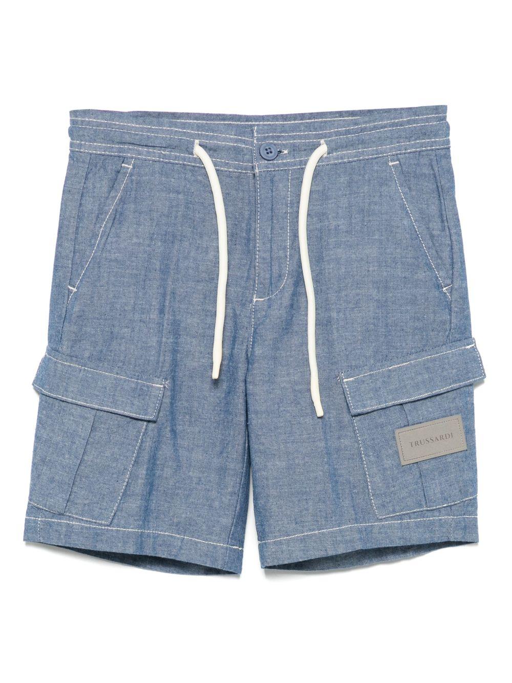 Shorts per bambino Trussardi Junior blu con applicazione logo e due tasche cargo frontali - Rubino Kids