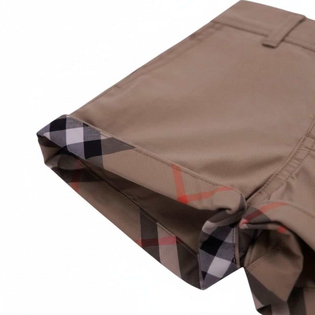 Shorts per neonati Burberry Kids beige con risvolto Check - Rubino Kids