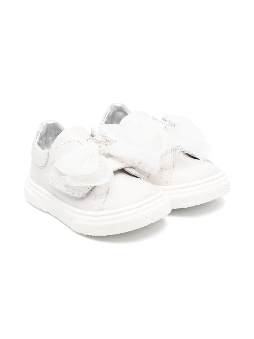 Sneakers per bambina Monnalisa grigio chiaro con fiocco e logo con strass - Rubino Kids