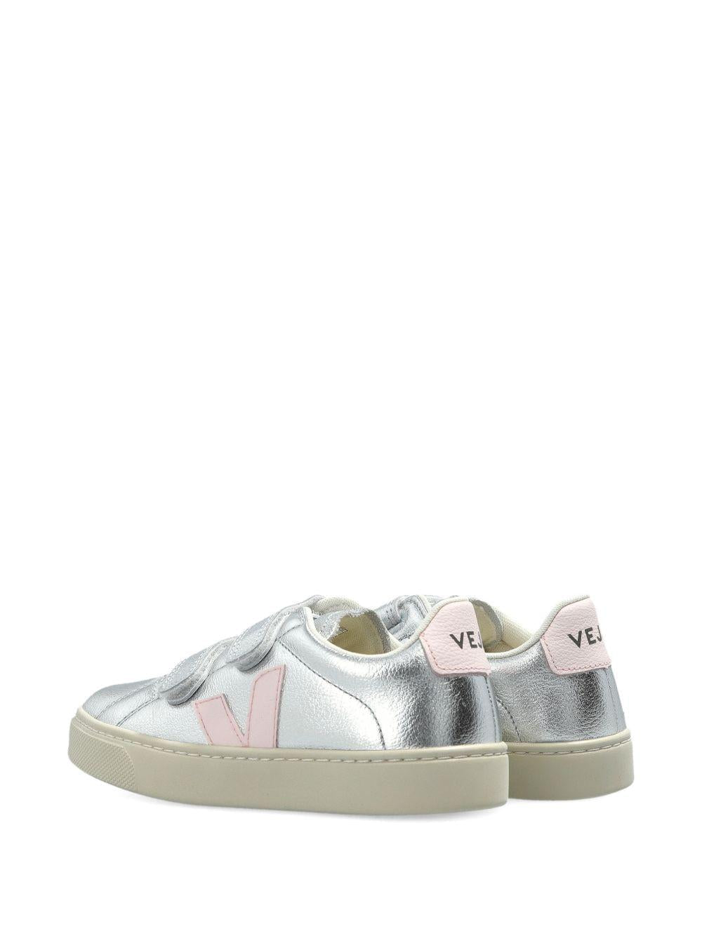 Sneakers per bambina Veja argentate con inserti rosa - Rubino Kids