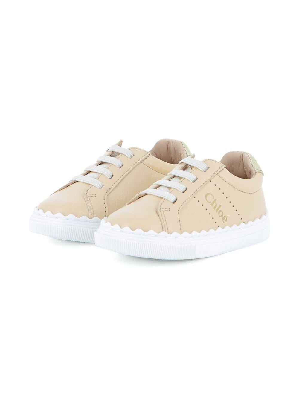 Sneakers per neonata Chloé Kids beige con bordo a smerlo - Rubino Kids