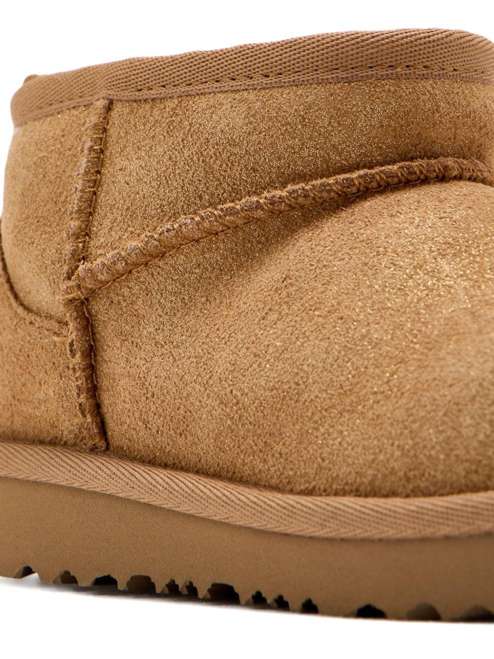 Stivali per bambini UGG Kids Classic ultra mini marrone in pelle scamosciata glitterate - Rubino Kids
