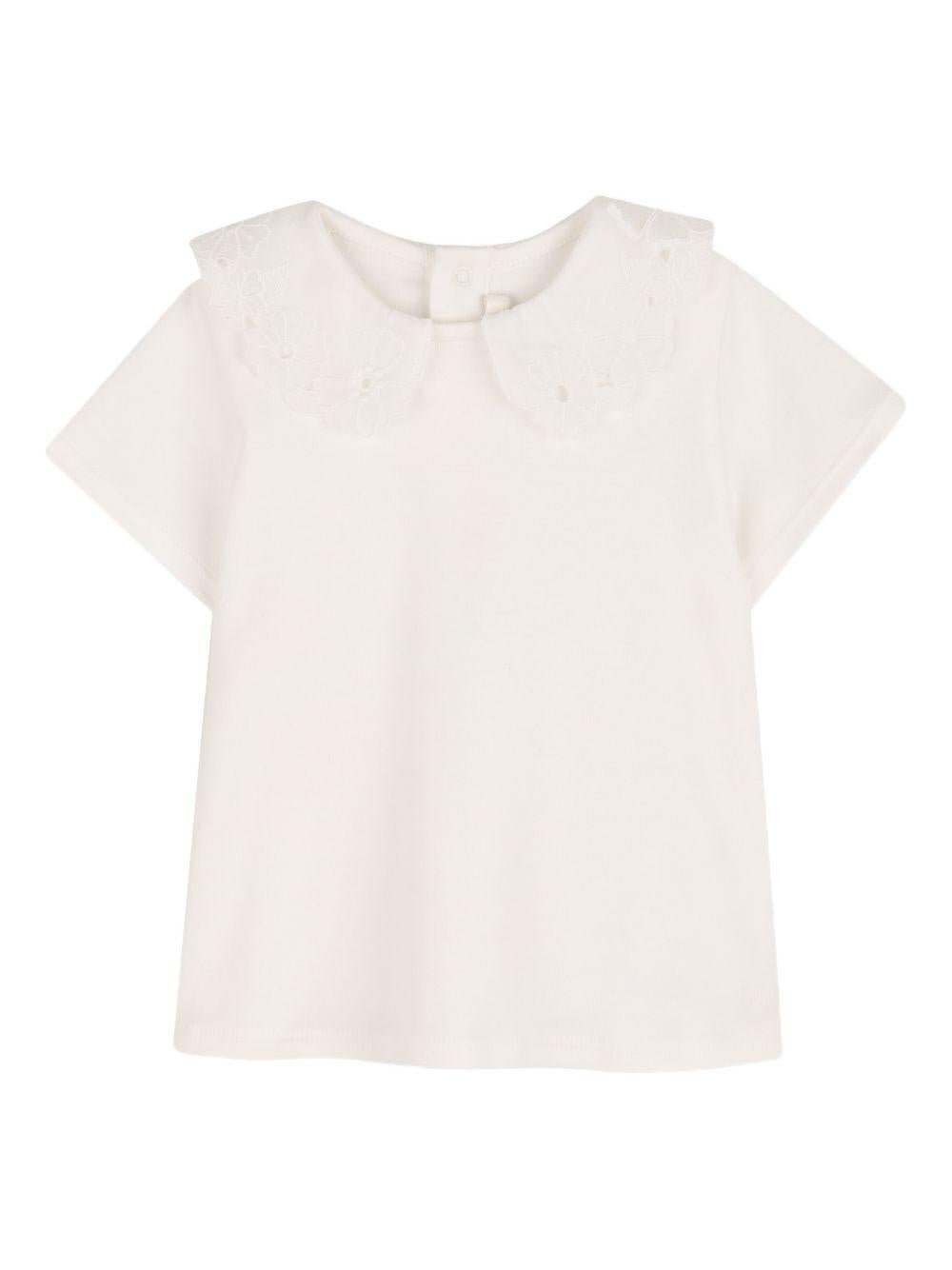 T-shirt per neonata Chloé Kids bianca con colletto alla Peter Pan in pizzo - Rubino Kids
