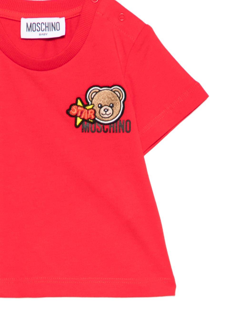 T-shirt per neonati Moschino Kids rossa con dettagli in rilievo - Rubino Kids
