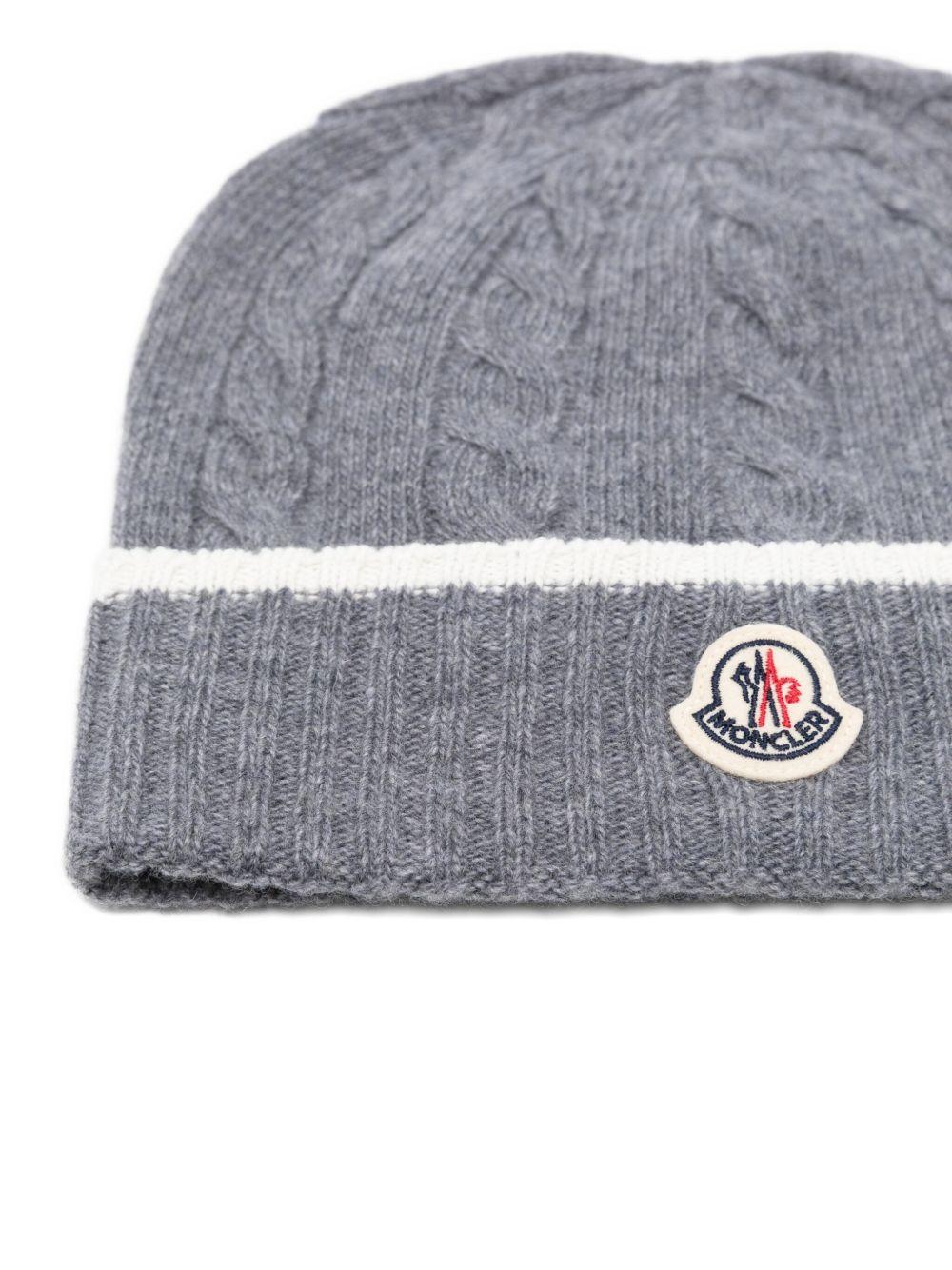 Berretto per bambino Moncler Enfant grigio in maglia intrecciata - Rubino Kids