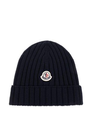 Moncler Enfant baby hat in blue with logo patch