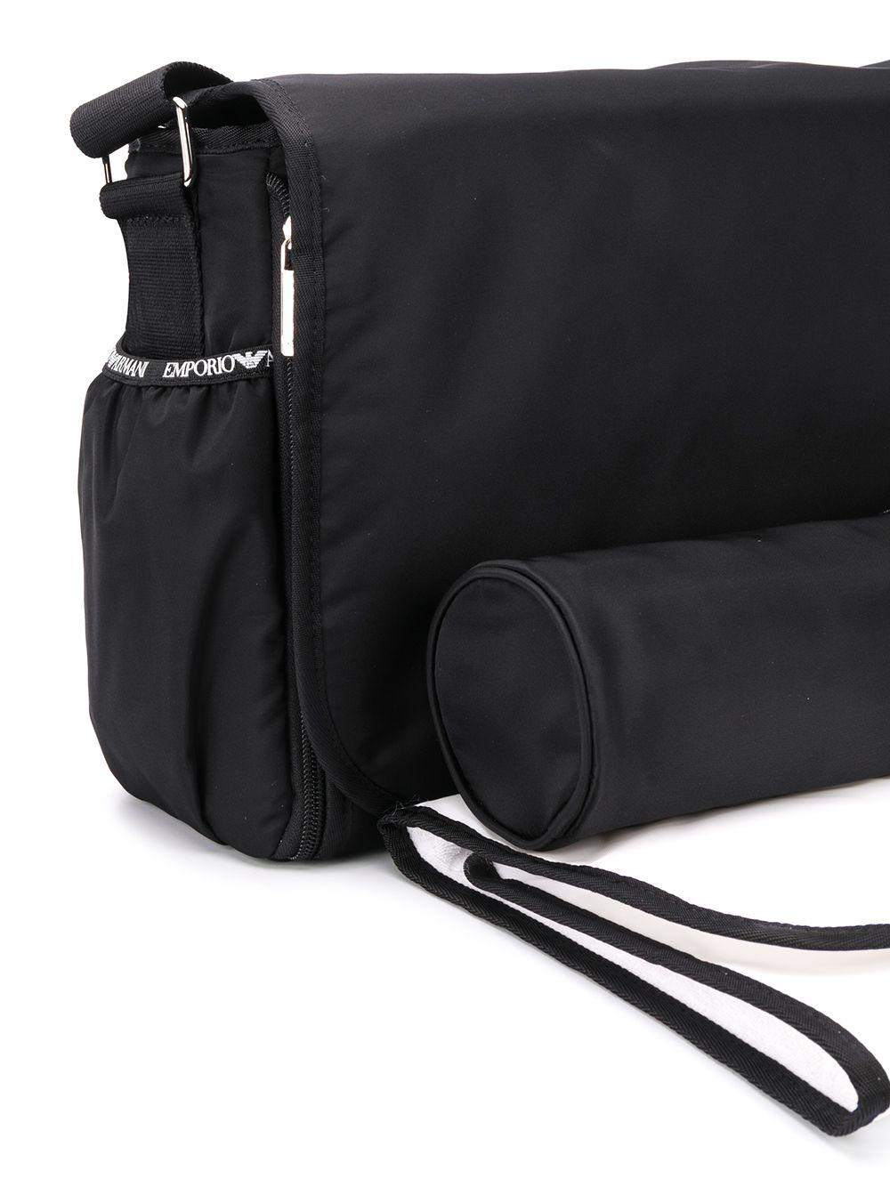 Borsa fasciatoio per neonati Emporio Armani Kids nera con logo - Rubino Kids