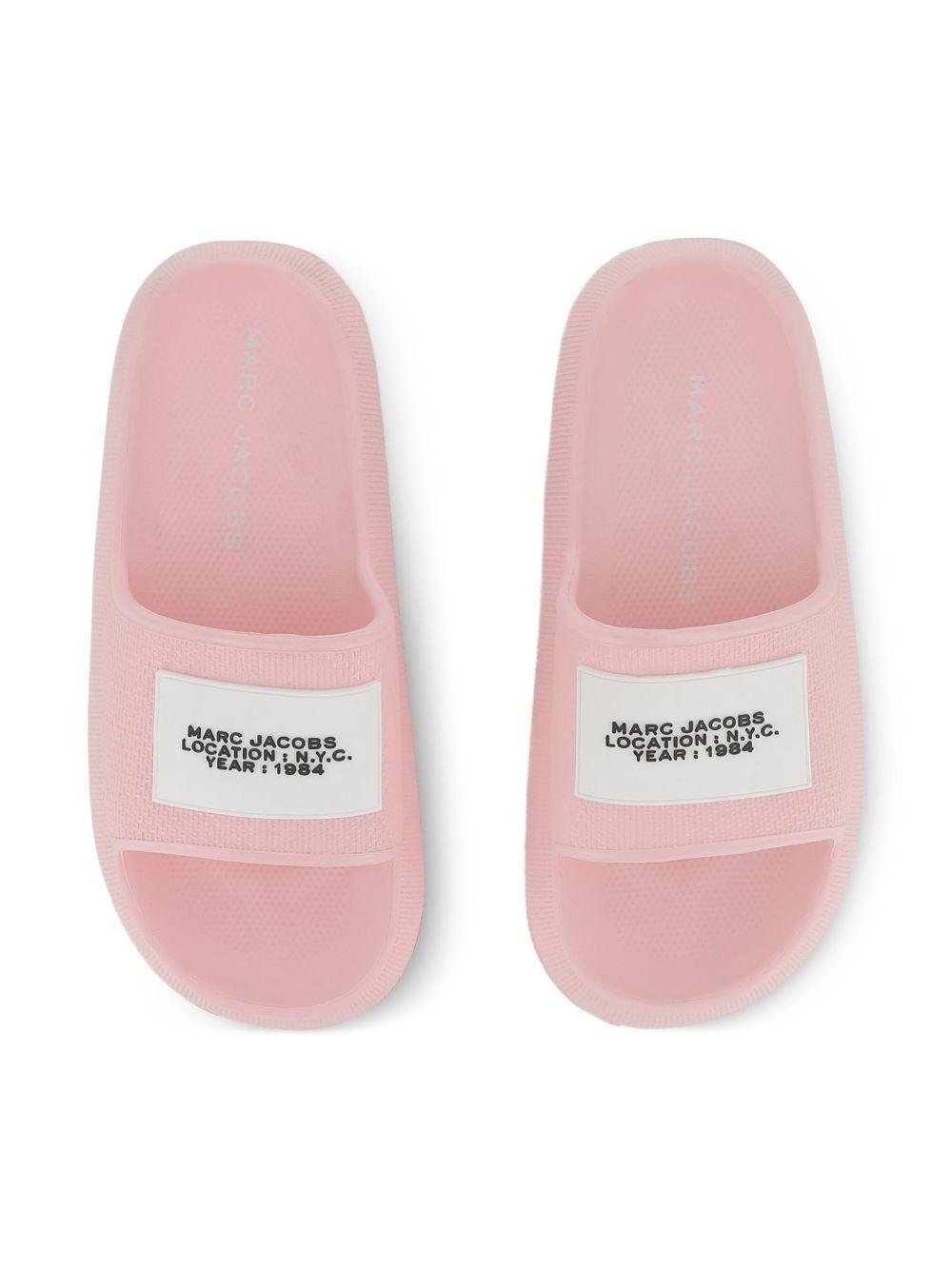 Ciabatte per bambina The Marc Jacobs Kids rosa con logo in rilievo - Rubino Kids