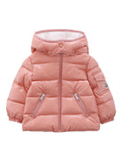 Giacca trapuntata per neonata Moncler Enfant rosa con cappuccio - Rubino Kids