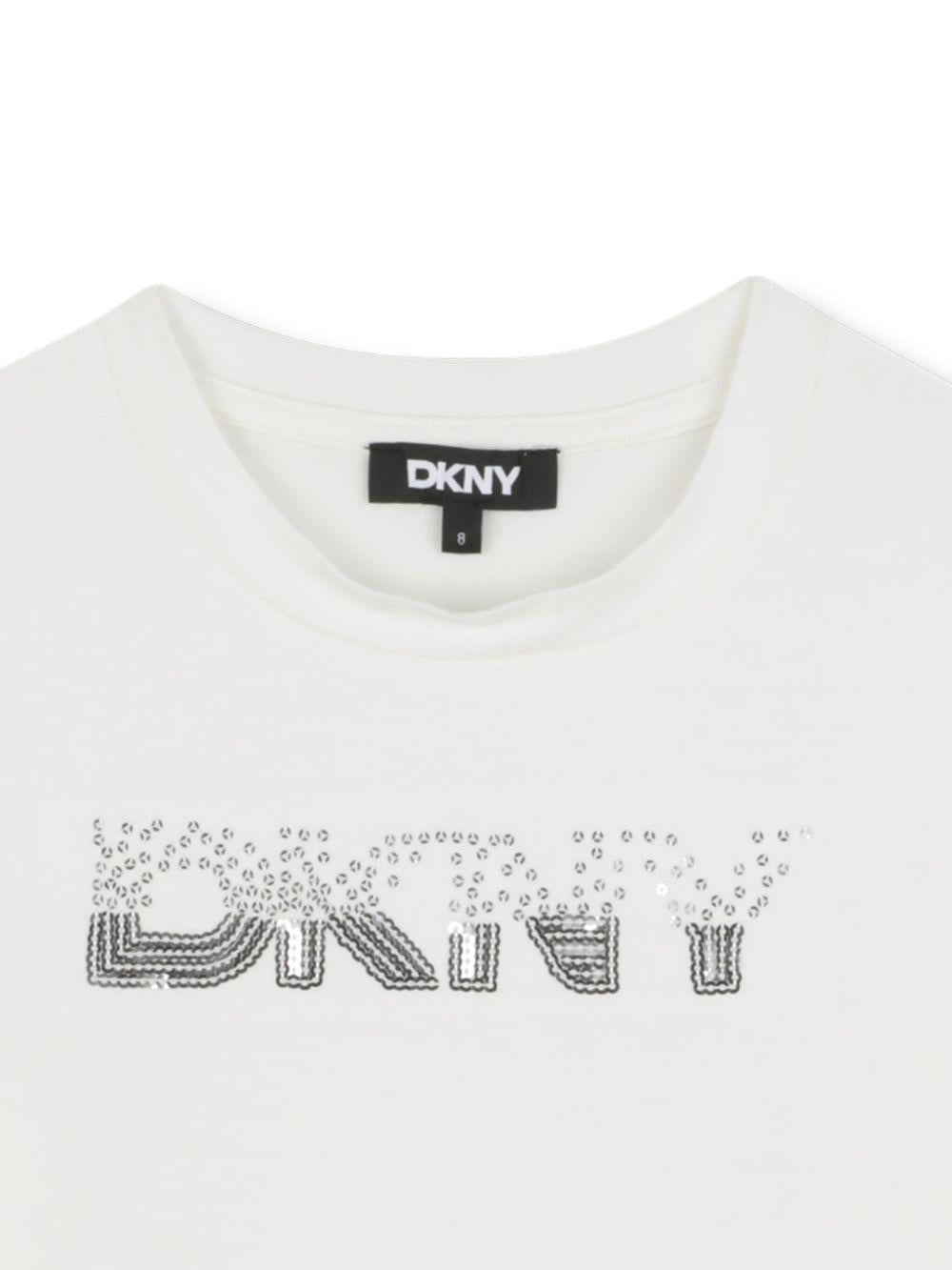 T-shirt per bambina DKNY Kids bianca con logo sul davanti D62413 117 DKNY 