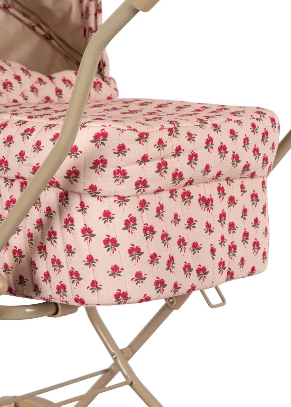 Carrozzina per bambole per bambina Konges Slojd rosa con dettagli fiorellini KS103778 P05185 KONGES SLOJD 