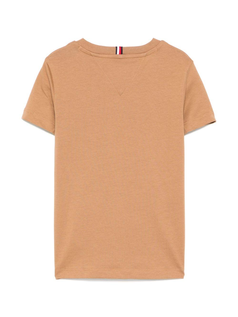 T-shirt con stampa per bambino Tommy Hilfiger Junior marrone con logo sulla manica KB0KB09356 GWA TOMMY HILFIGER JUNIOR 