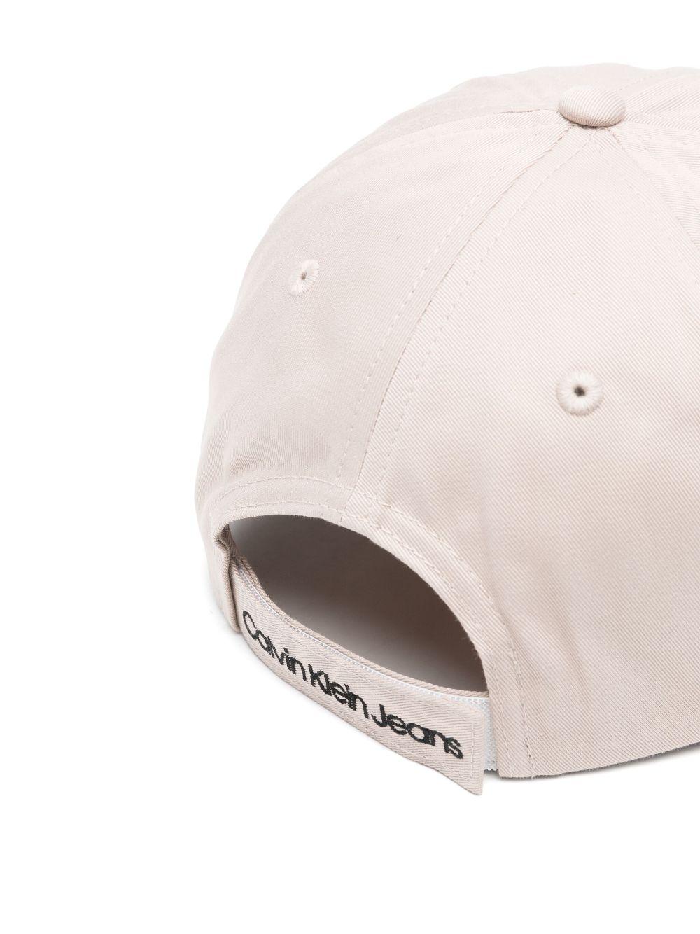 Cappello da baseball con ricamo per bambino Calvin Klein Kids beige con tesa curva IU0IU00150 PA8 CALVIN KLEIN KIDS 