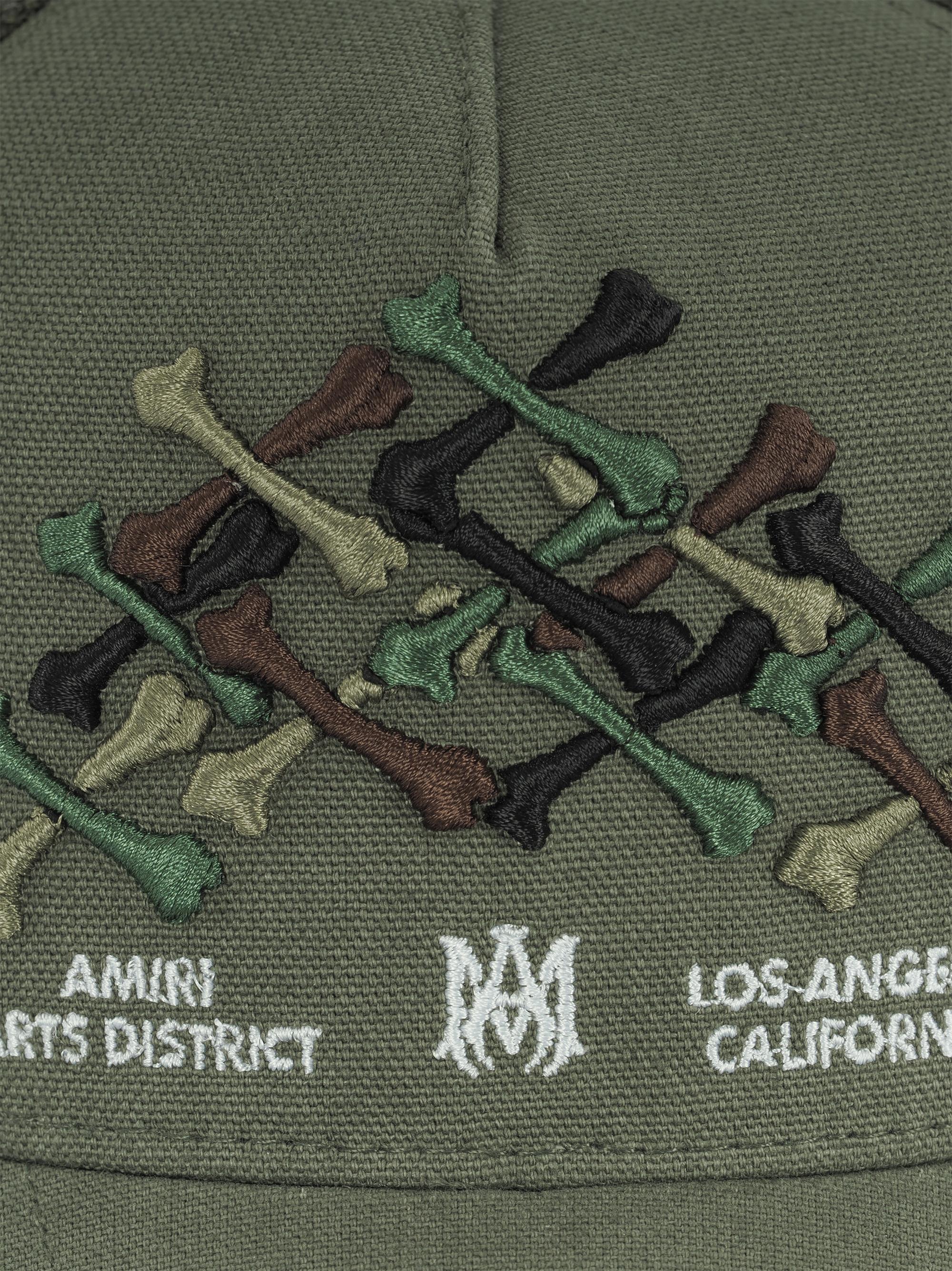 Cappello per bambino Amiri Kids verde con ossa ricamate sul davanti ACSAHE1001 329 AMIRI 