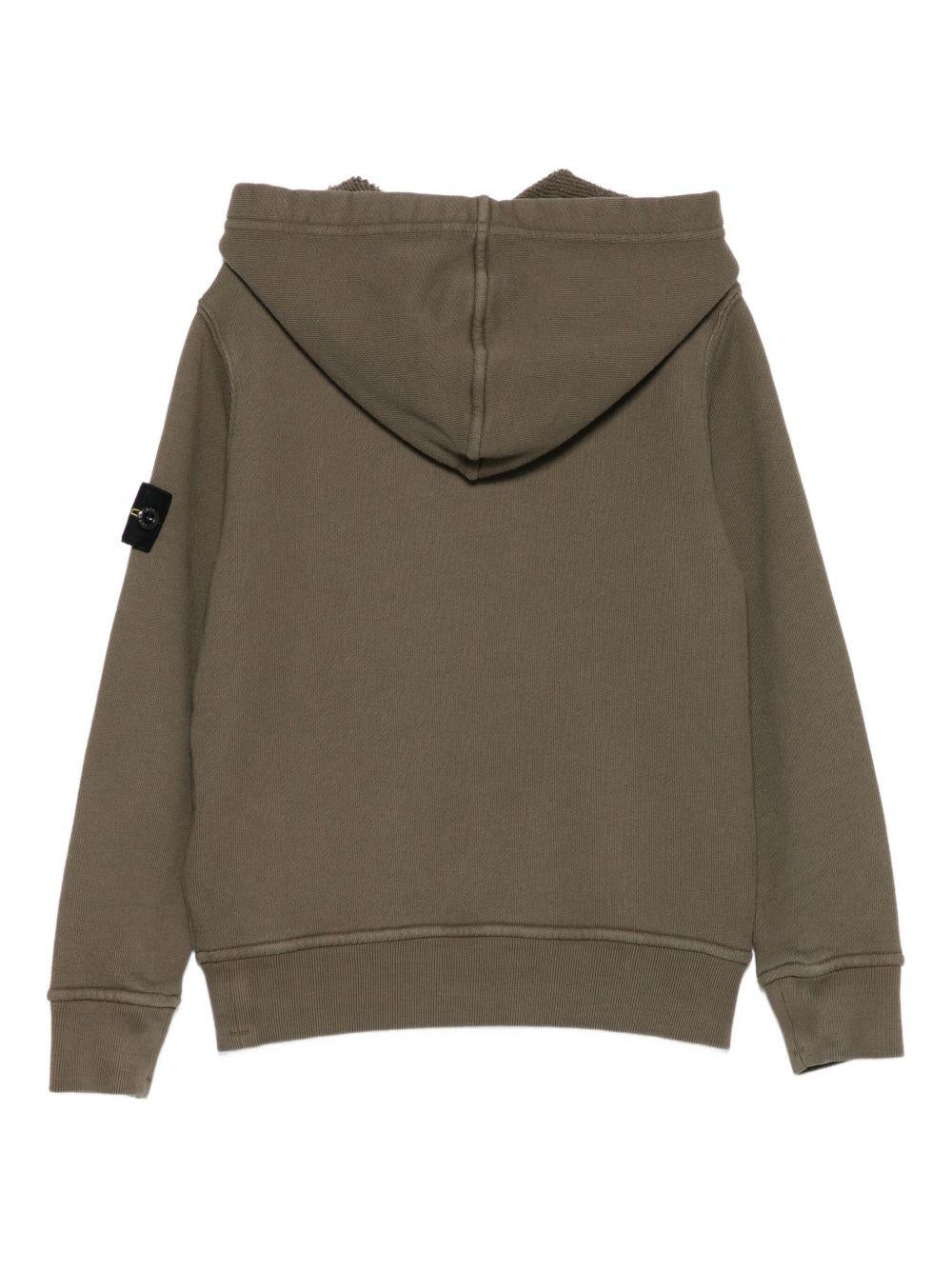 Felpa per bambino Stone Island Junior verde con cappuccio e toppa con logo K2S166100017S0045 V0154 STONE ISLAND JUNIOR 