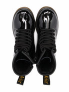 Stivaletti 1460 per bambino Dr. Martens Kids neri con linguetta con logo 15382003 1460 BLACK Dr martens kids 