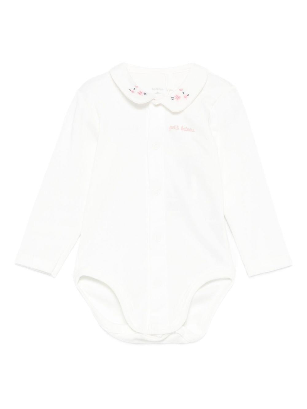 Body per neonata Petit Bateau bianco con ricamo a fiori A0EKL 03 PETIT BATEAU 