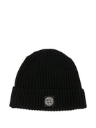 Berretto per bambino Stone Island Junior nero con toppa con logo K2S16N100007S0C03 V0029 STONE ISLAND JUNIOR 