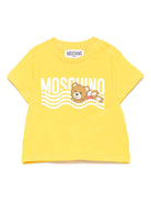 T-shirt con stampa logo per neonato Moschino Kids giallo con orlo dirtto MUM04DLAA24 50577 MOSCHINO KIDS 