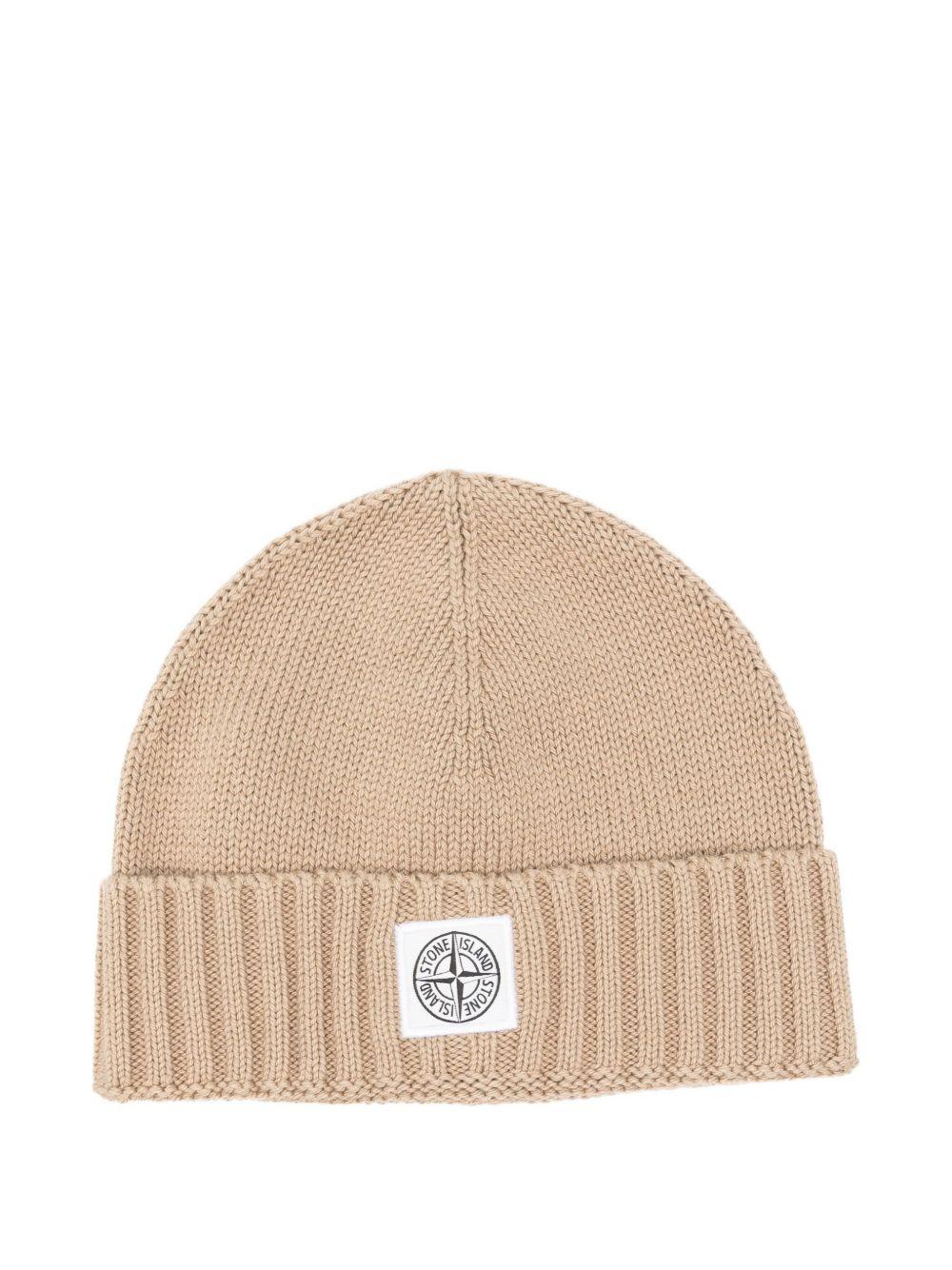 Berretto per bambino Stone Island Junior beige con toppa con logo K2S16N100005S01A2 V0095 STONE ISLAND JUNIOR 