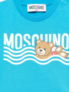 T-shirt per neonato Moschino Kids azzurro con motivo Teddy Bear MUM04DLAA24 41047 MOSCHINO KIDS 
