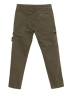 Pantaloni cargo per bambino Stone Island Junior verdi con tasca posteriore a filetto - Rubino Kids