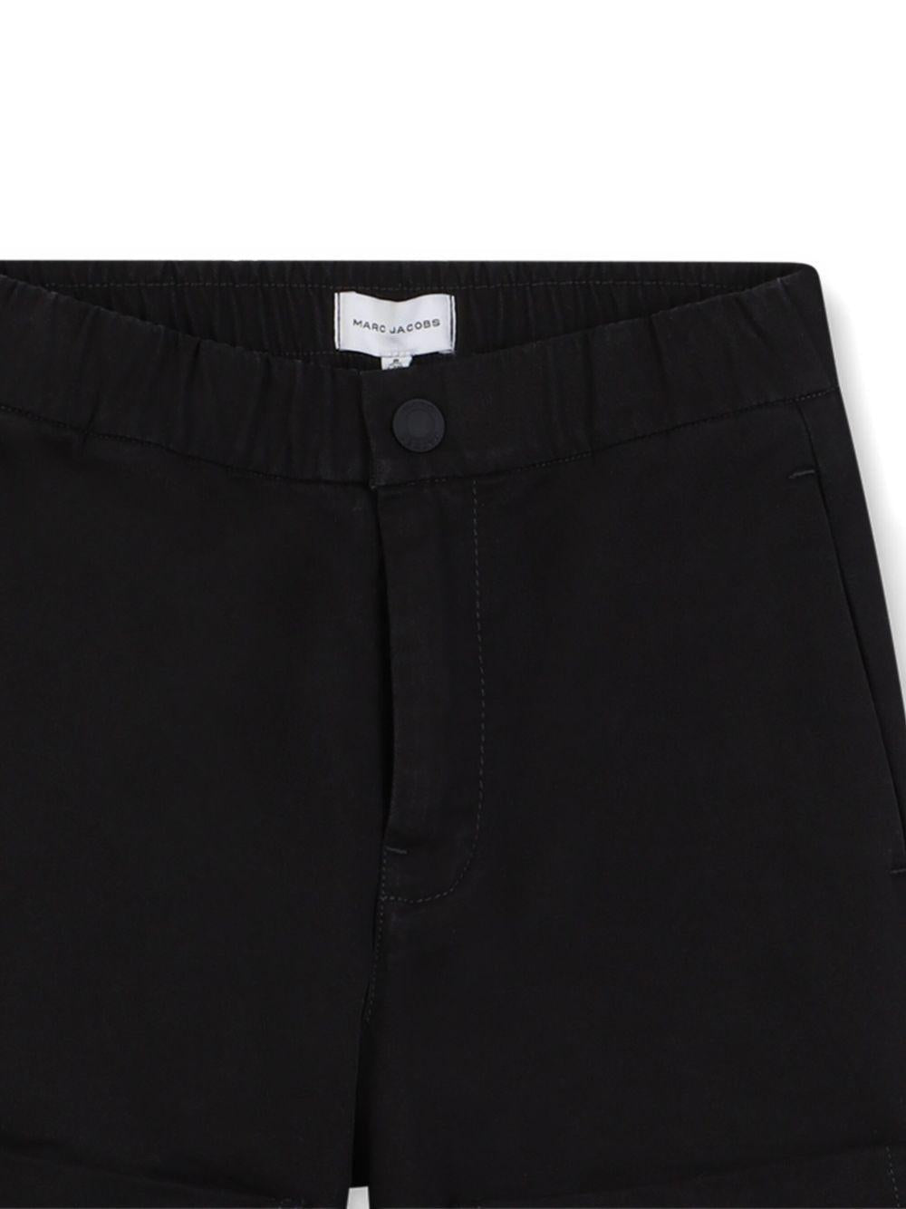 Pantaloni per bambino The Marc Jacobs Kids nero con tasche cargo - Rubino Kids