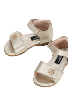 Sandali per bambina Dolce & Gabbana Kids color oro con placca logo - Rubino Kids