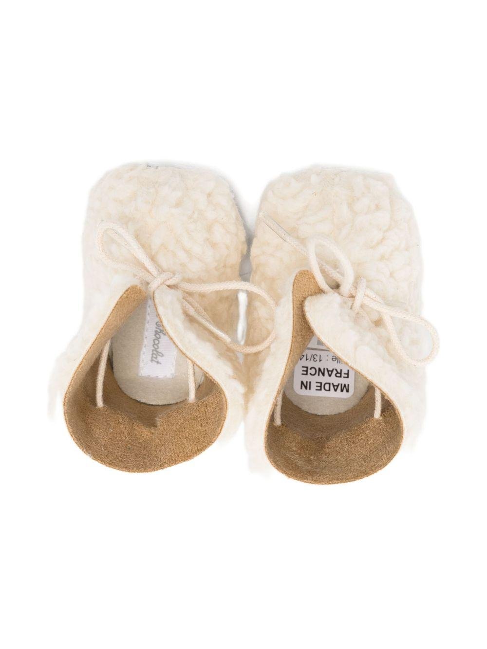 Scarpette primi passi per neonata Tartine Et Chocolat bianche con texture teddy - Rubino Kids