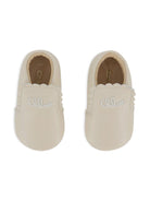 Scarpine primi passi per neonata Chloé Kids beige con ricamo con logo - Rubino Kids