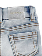 Shorts per bambina Monnalisa in denim con dettagli in pizzo - Rubino Kids