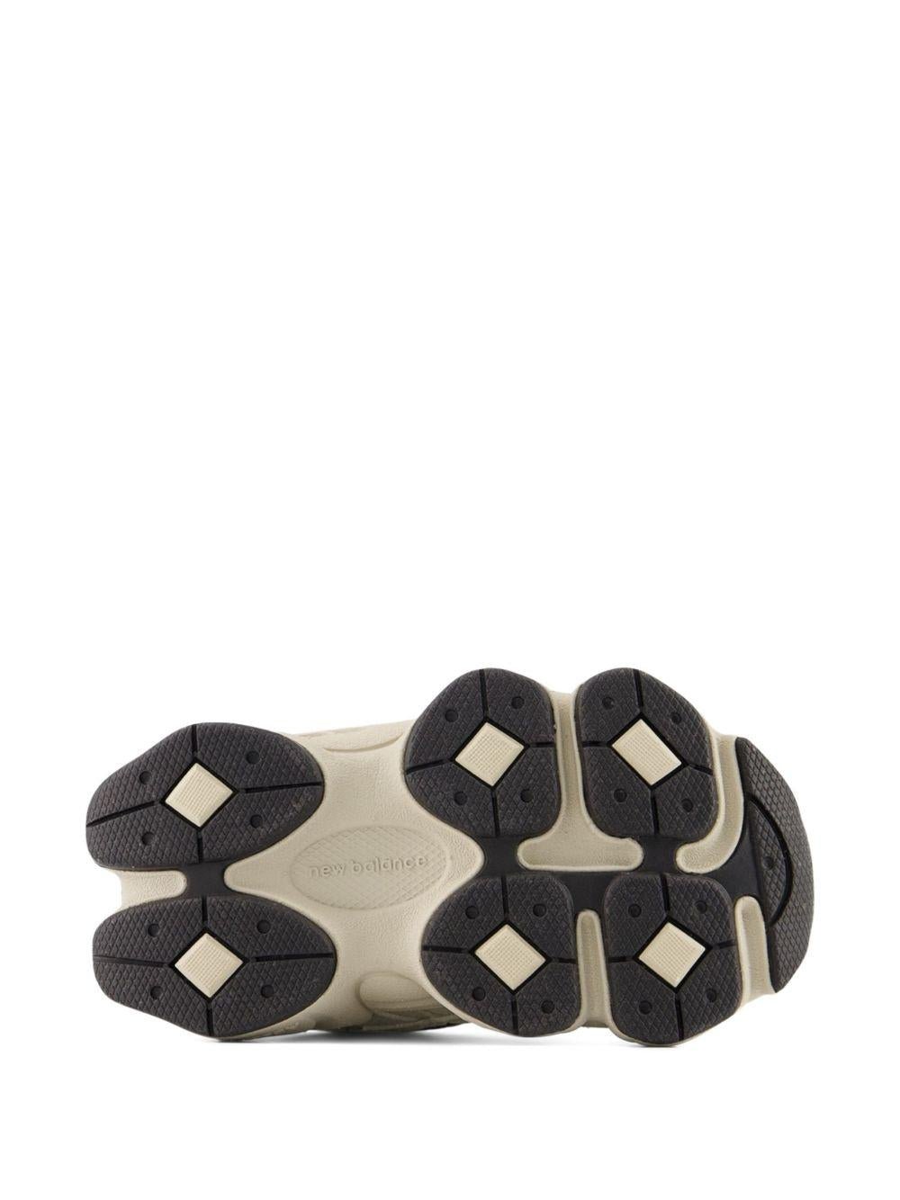 Sneakers 9060 per bambini New Balance Kids bianche con tomaia in rete - Rubino Kids