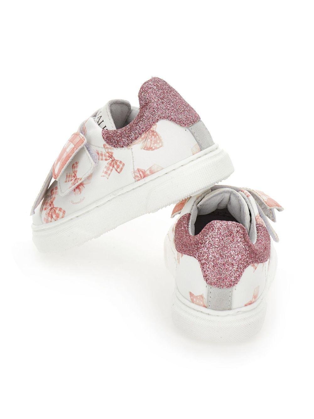 Sneakers per bambina Monnalisa bianche con design a fiori - Rubino Kids