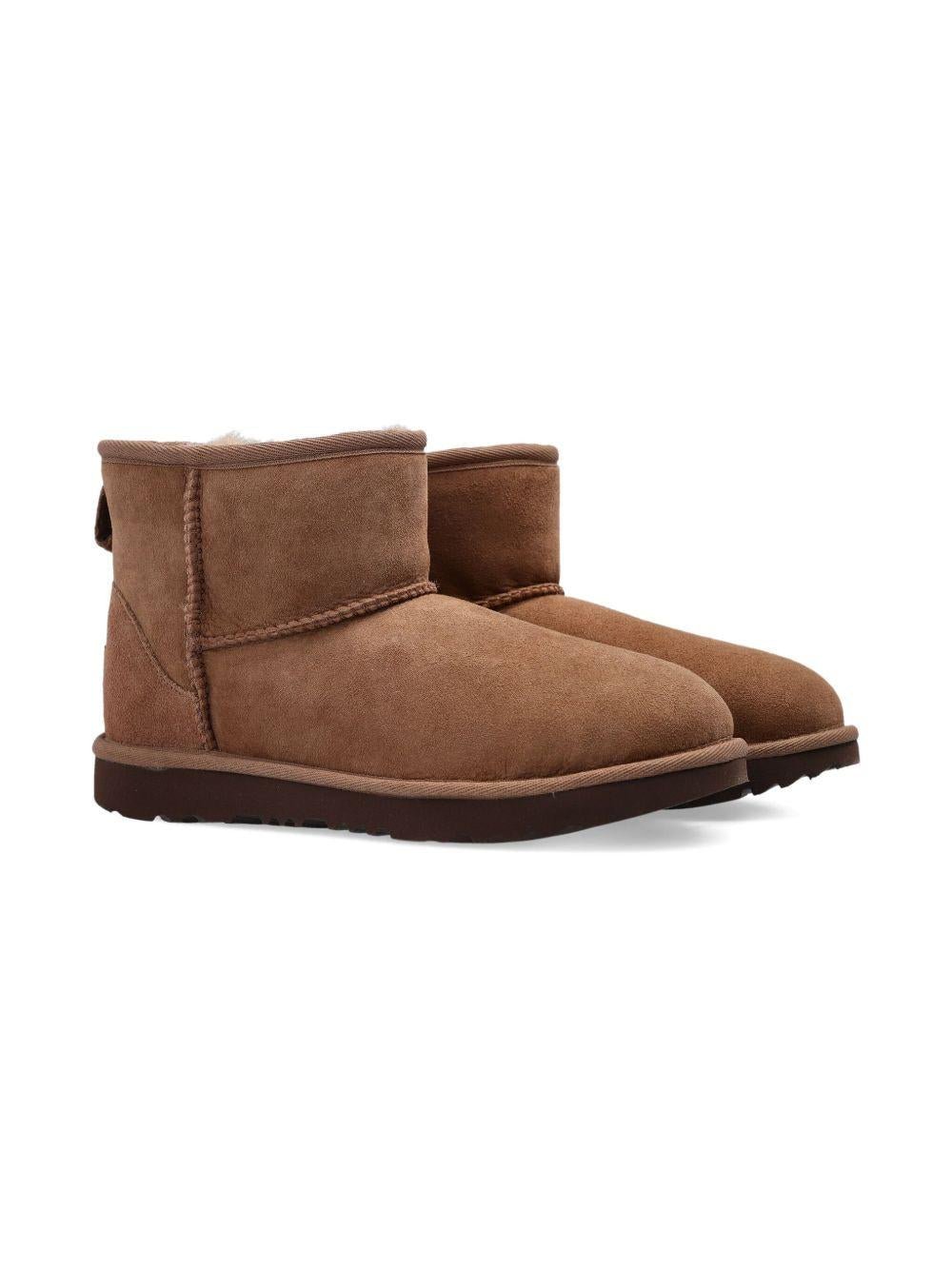 Stivaletti Classic Mini II per bambini UGG Kids beige alti - Rubino Kids