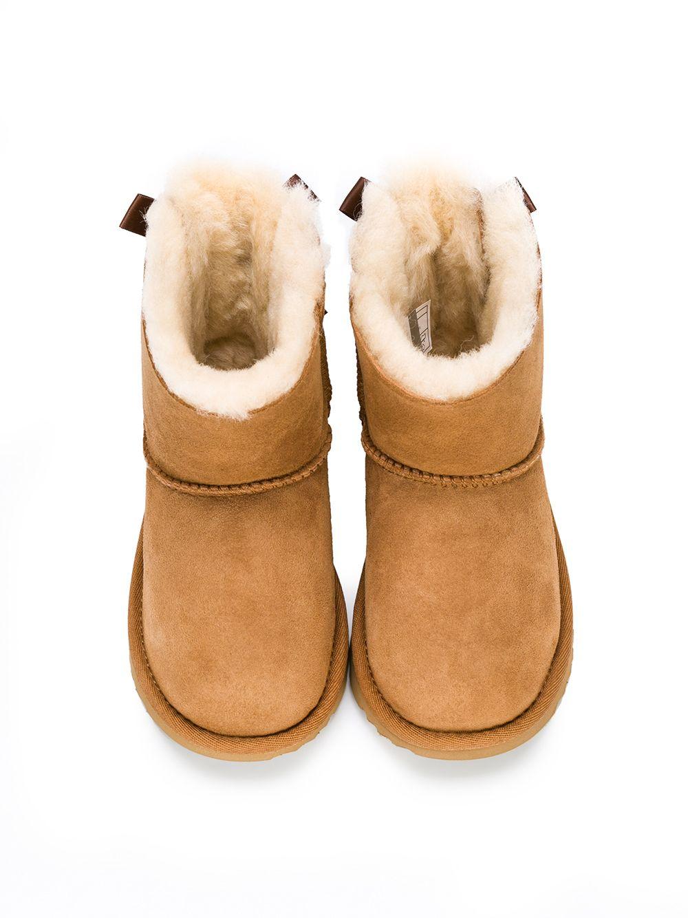 Stivaletti Mini Bailey Bow per bambina Ugg Kids beige con dettaglio fiocco posteriore - Rubino Kids